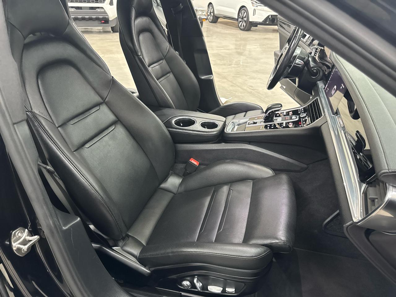 Porsche Panamera RWD 2018