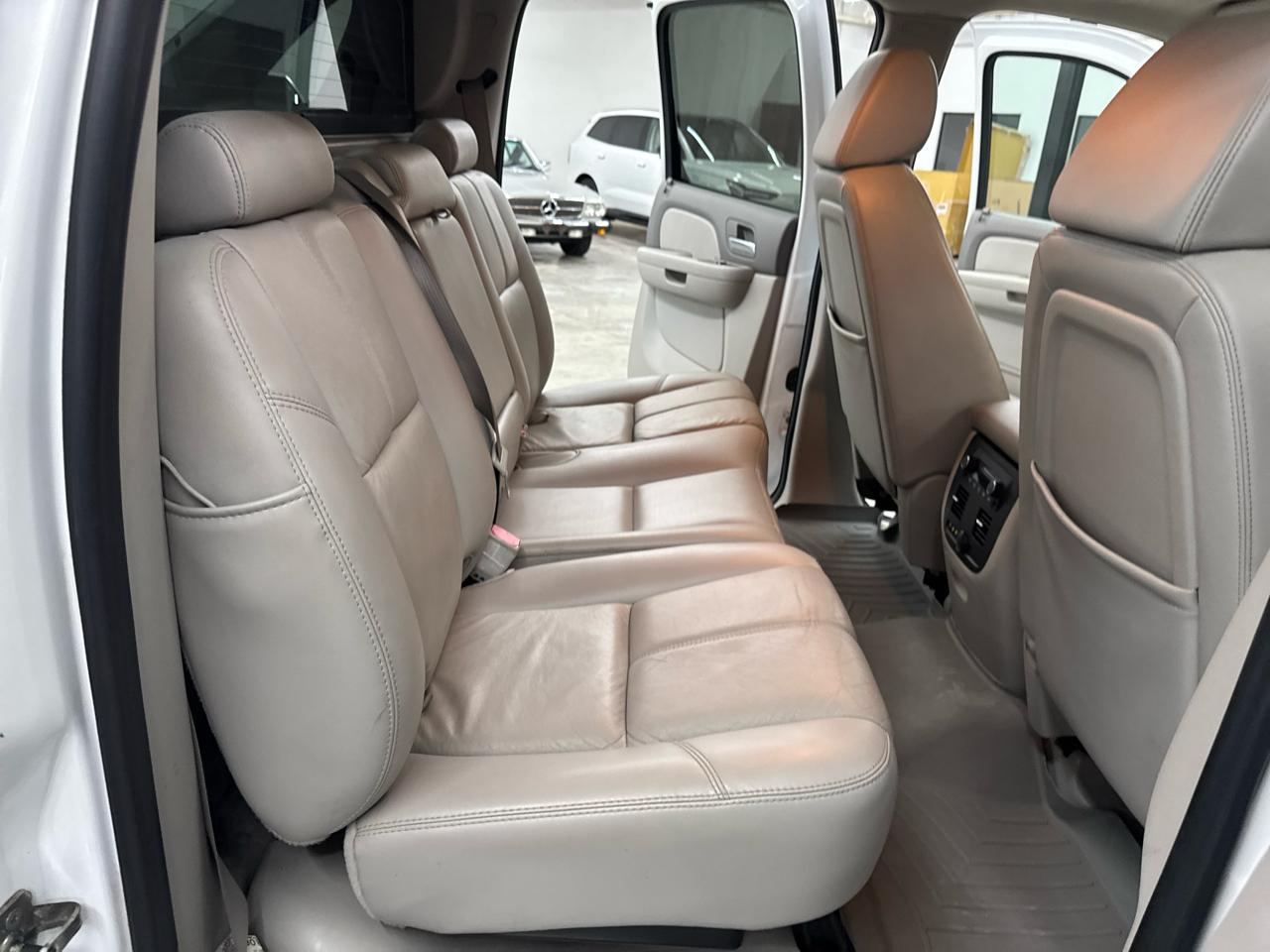 Chevrolet Avalanche 2WD Crew Cab 130" LTZ 2008