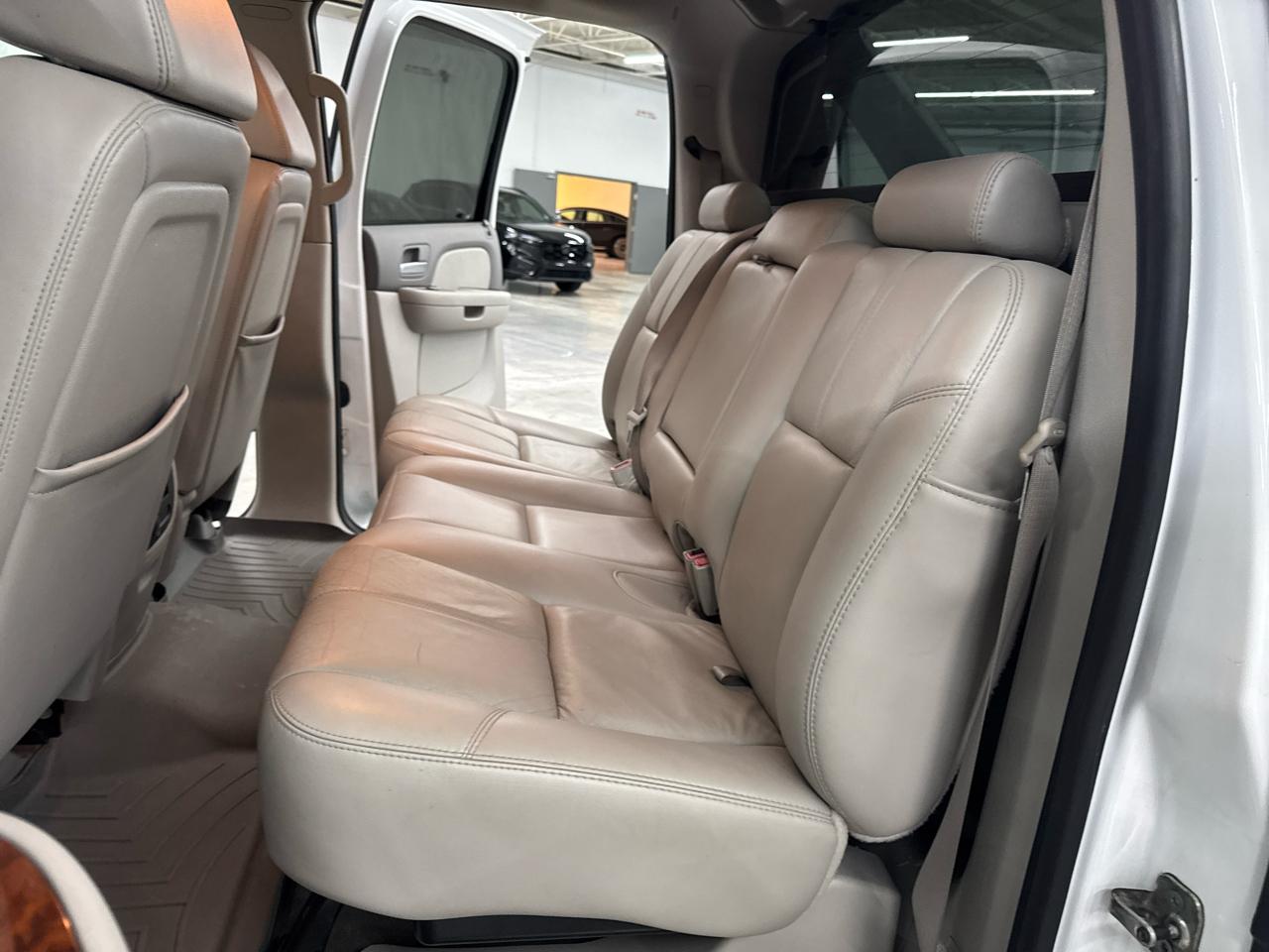 Chevrolet Avalanche 2WD Crew Cab 130" LTZ 2008