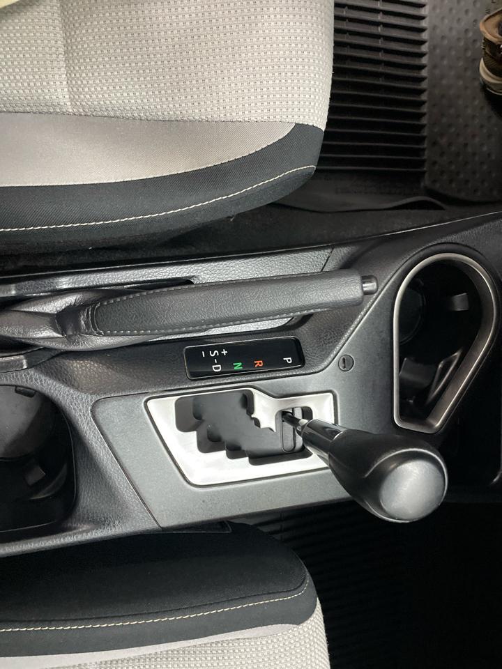 Toyota RAV4 Hybrid AWD 4dr XLE (Natl) 2016