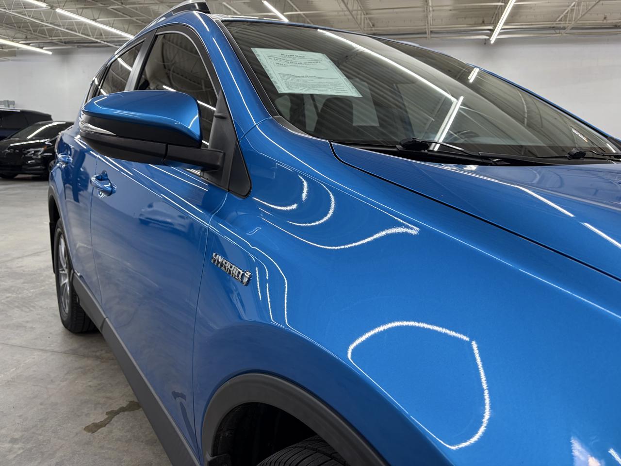 Toyota RAV4 Hybrid AWD 4dr XLE (Natl) 2016