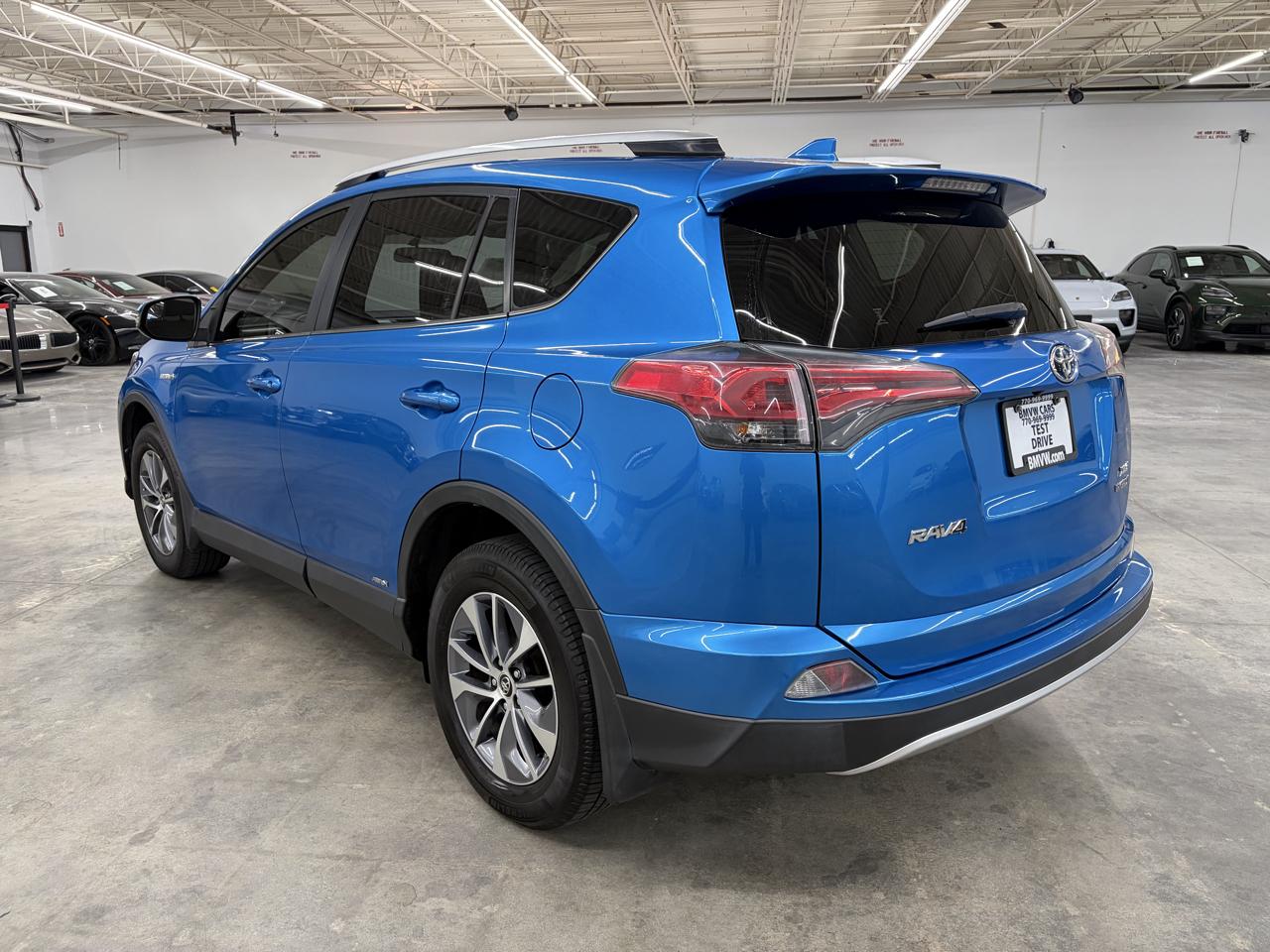 Toyota RAV4 Hybrid AWD 4dr XLE (Natl) 2016