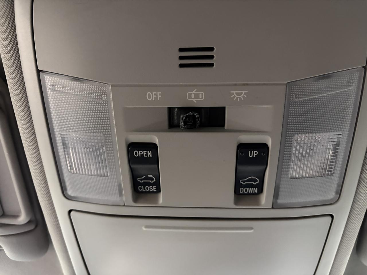 Toyota RAV4 Hybrid AWD 4dr XLE (Natl) 2016