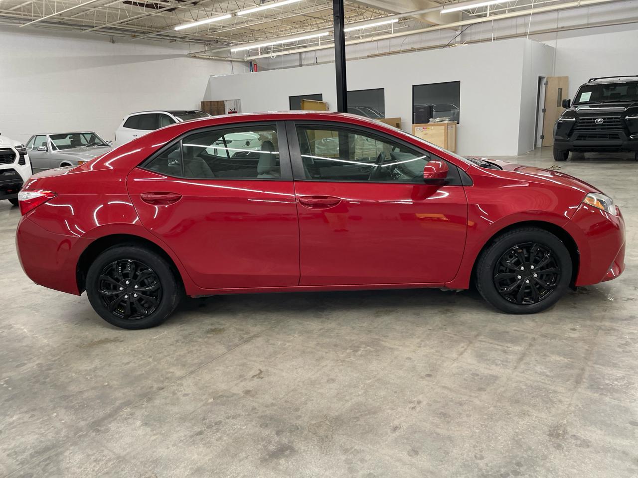Toyota Corolla 4dr Sdn CVT LE Premium (Natl) 2014