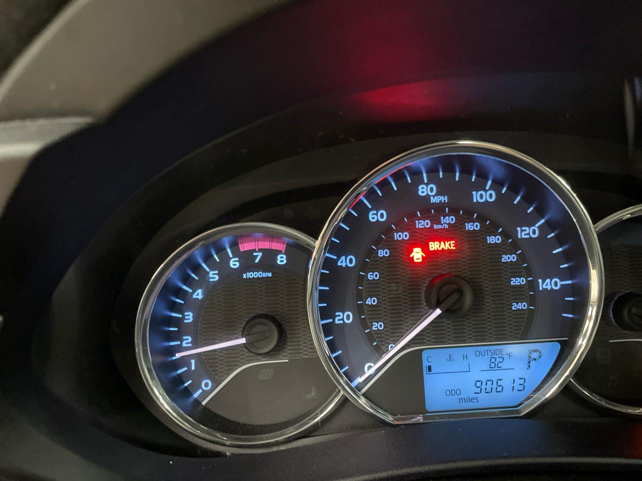 Toyota Corolla 4dr Sdn CVT LE Premium (Natl) 2014