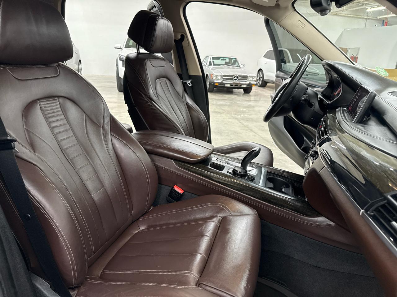 BMW X5 AWD 4dr xDrive50i 2016