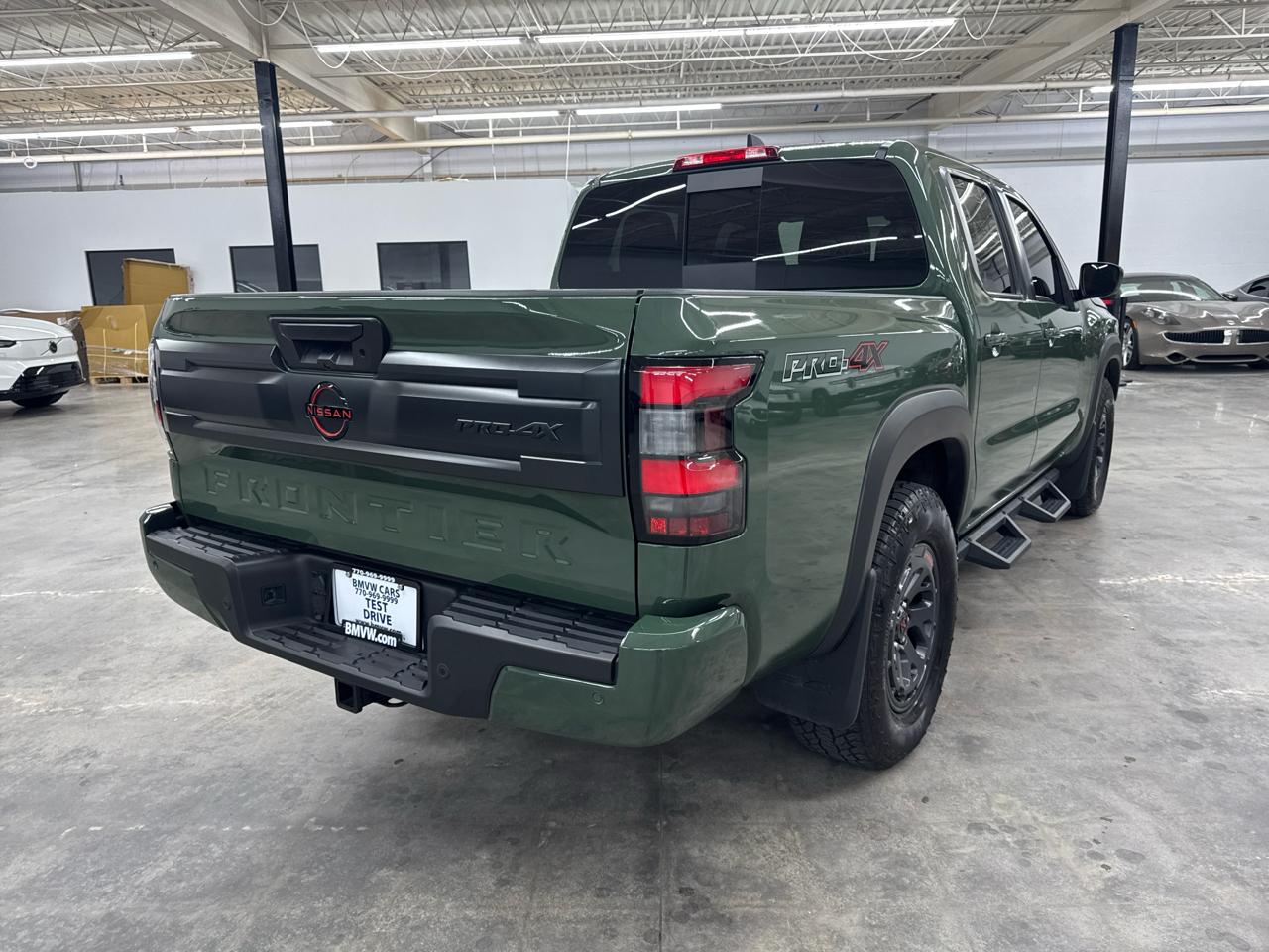 Nissan Frontier Crew Cab 4x4 PRO-4X 2025