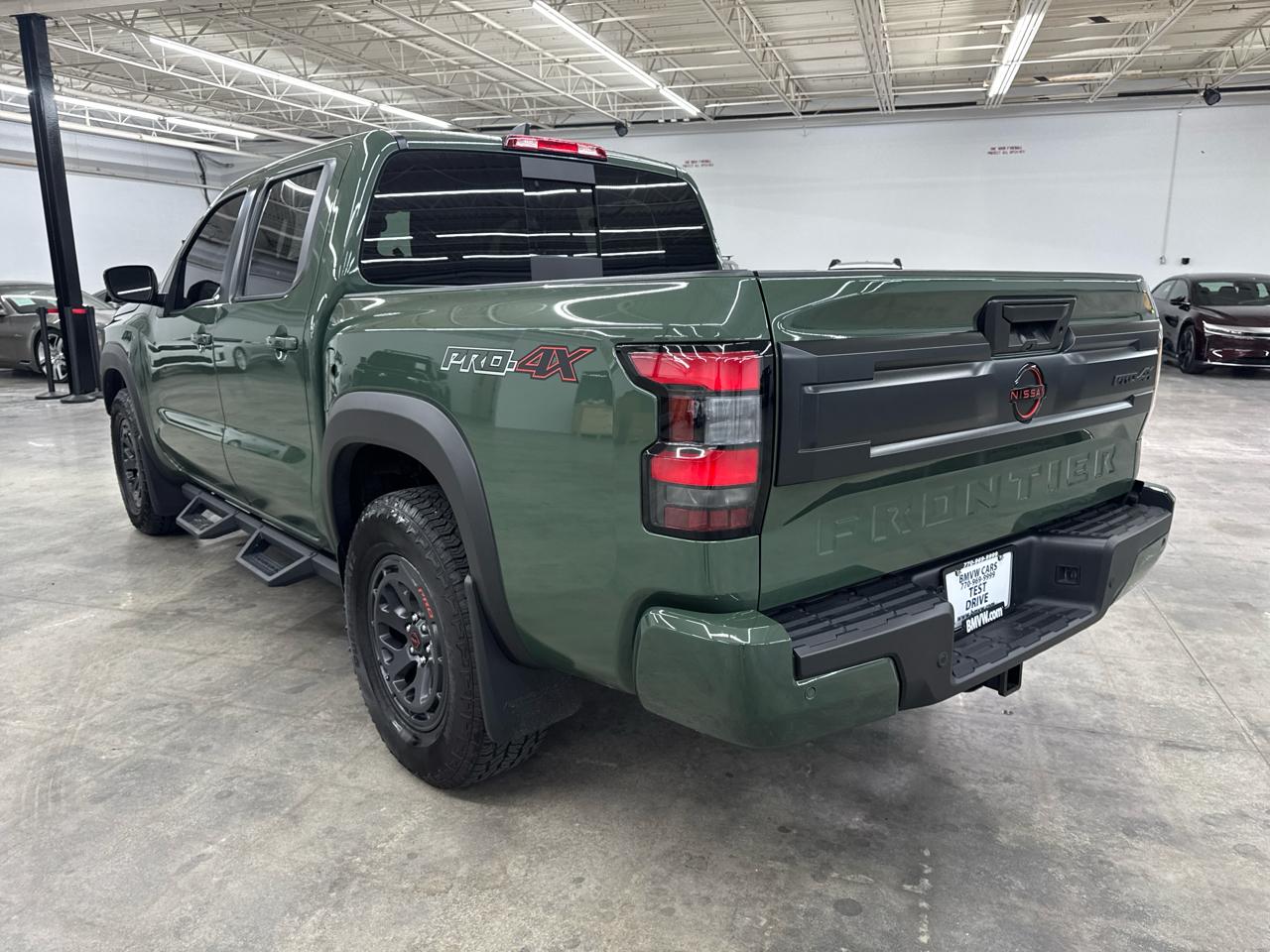 Nissan Frontier Crew Cab 4x4 PRO-4X 2025