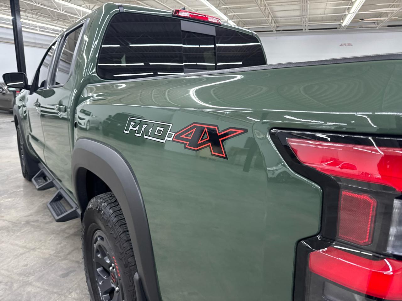 Nissan Frontier Crew Cab 4x4 PRO-4X 2025