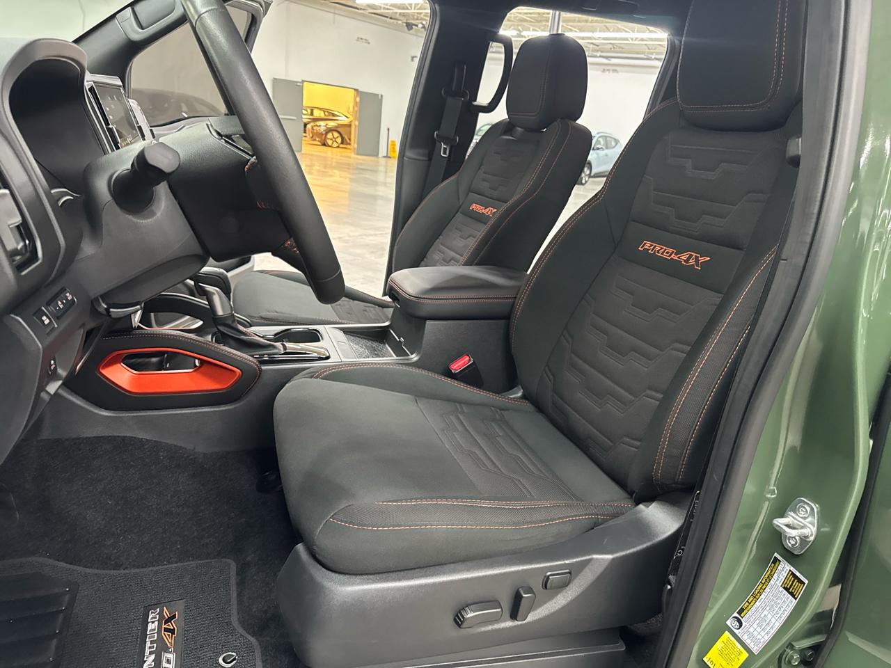 Nissan Frontier Crew Cab 4x4 PRO-4X 2025
