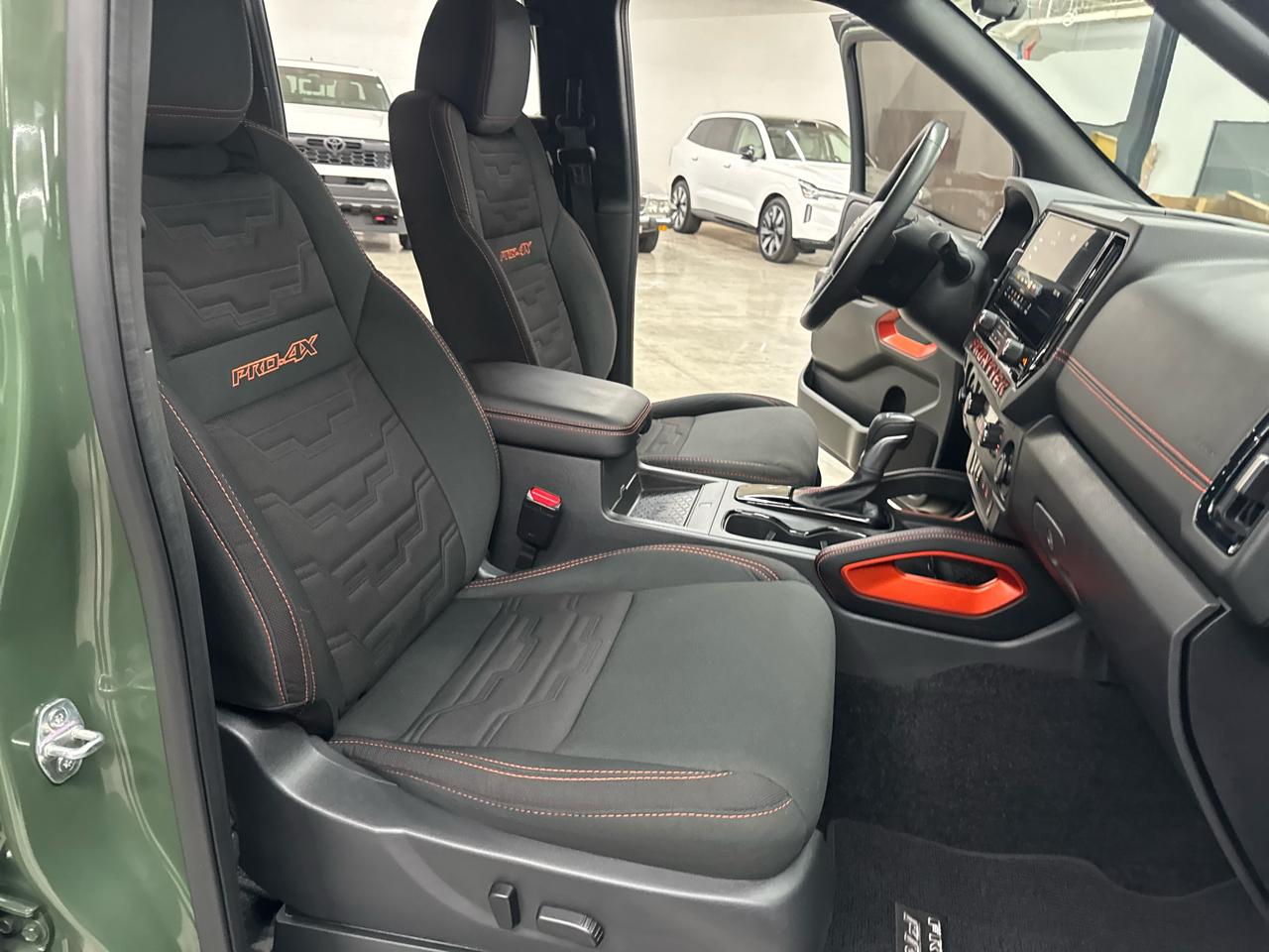 Nissan Frontier Crew Cab 4x4 PRO-4X 2025