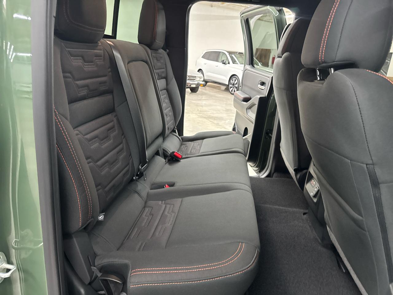 Nissan Frontier Crew Cab 4x4 PRO-4X 2025