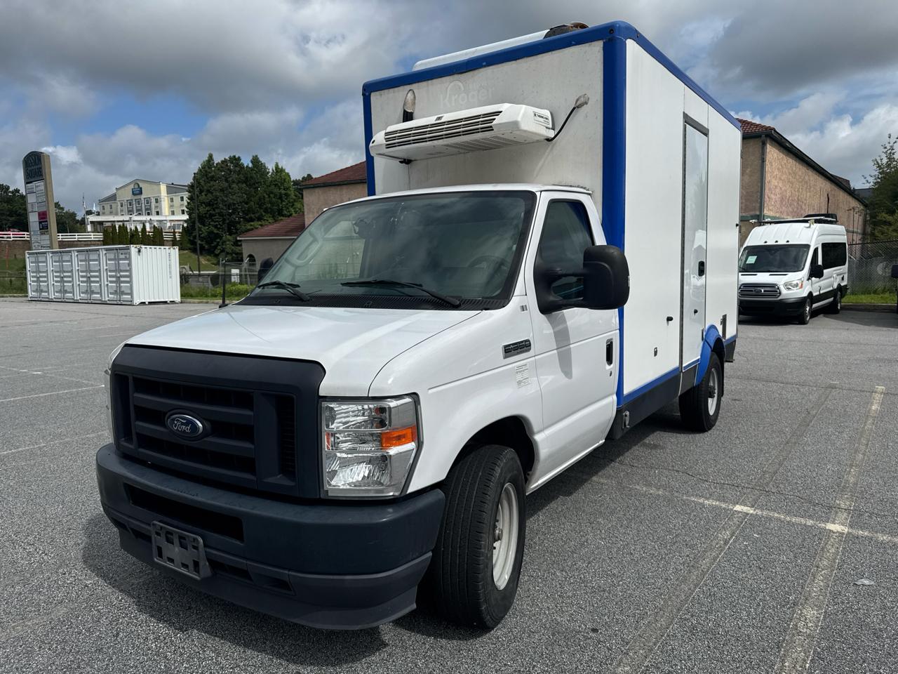 2023 Ford E-Series Cutaway E-350 SRW 138" WB