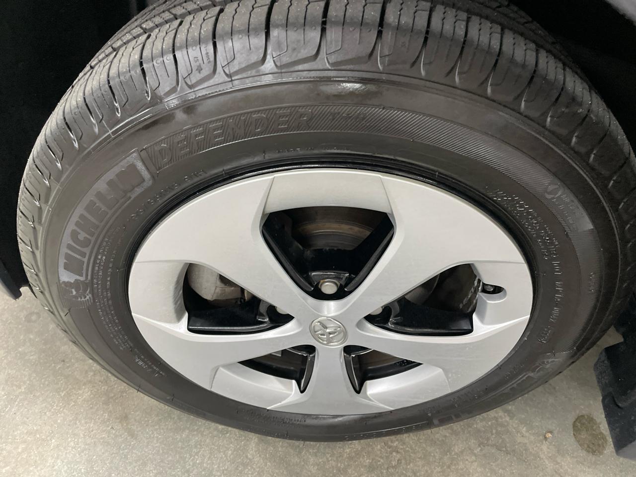 Toyota Prius 5dr HB Persona (Natl) 2013