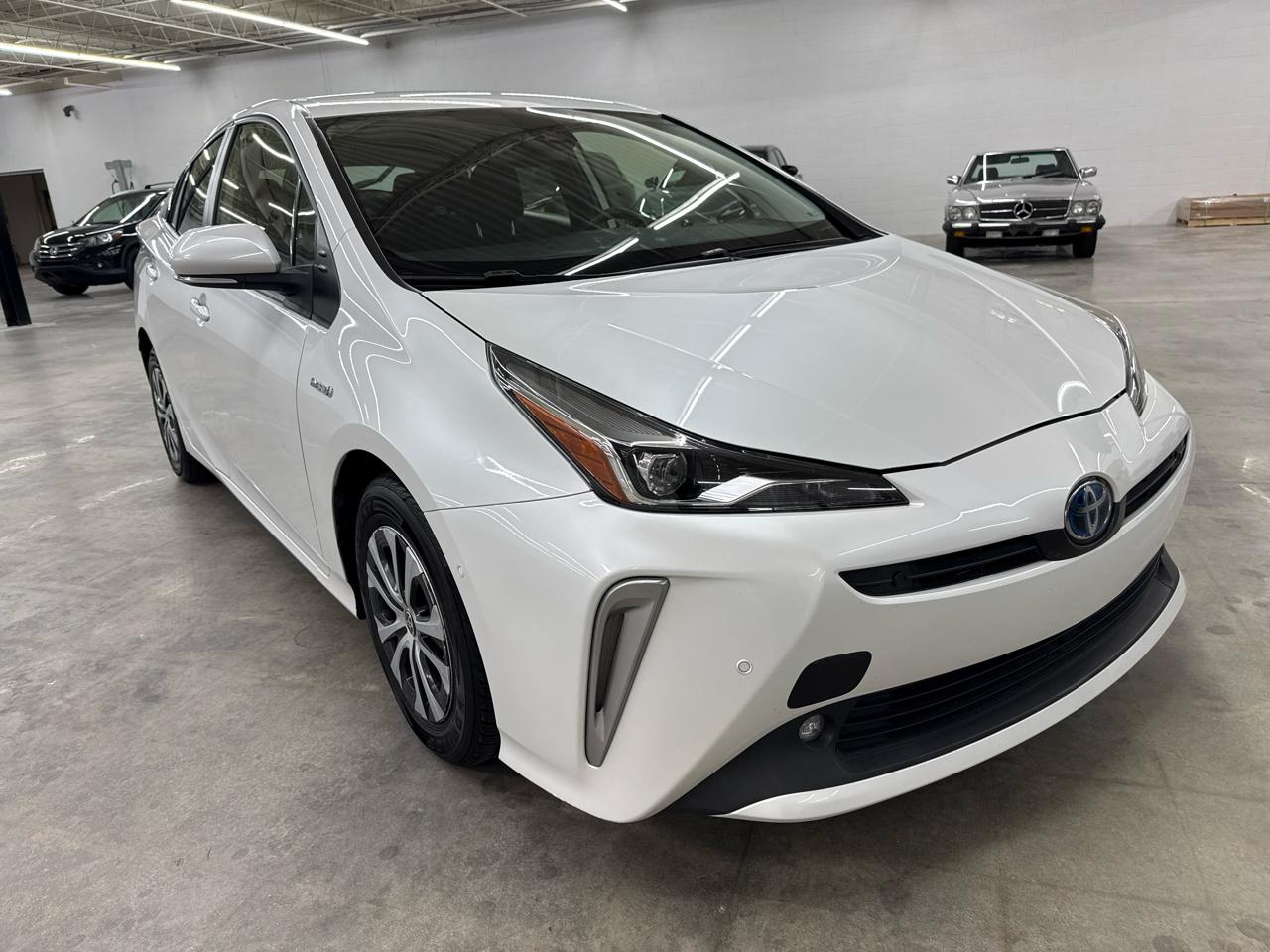 Toyota Prius LE AWD-e (Natl) 2022