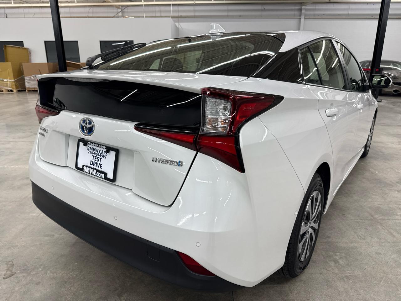Toyota Prius LE AWD-e (Natl) 2022