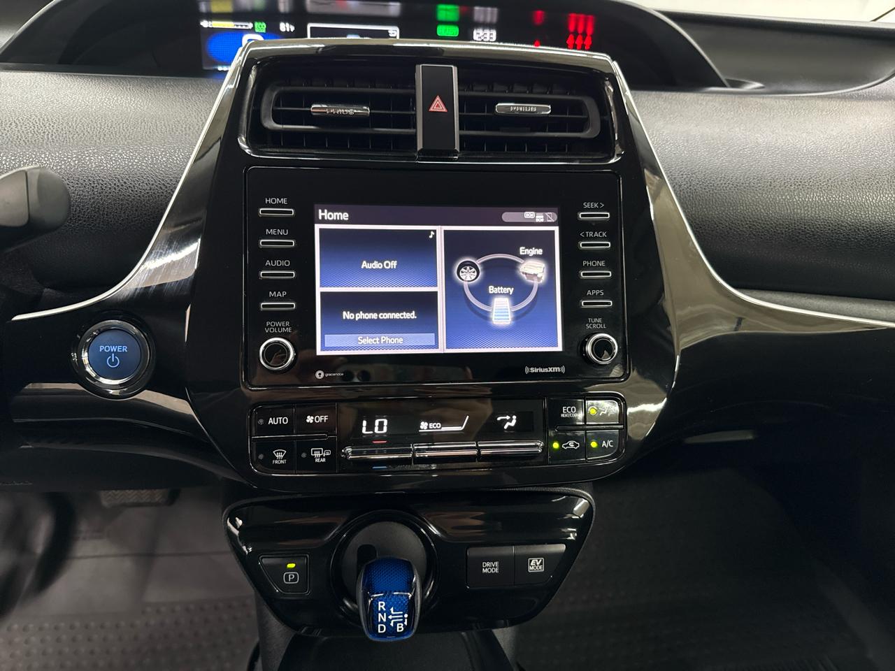 Toyota Prius LE AWD-e (Natl) 2022