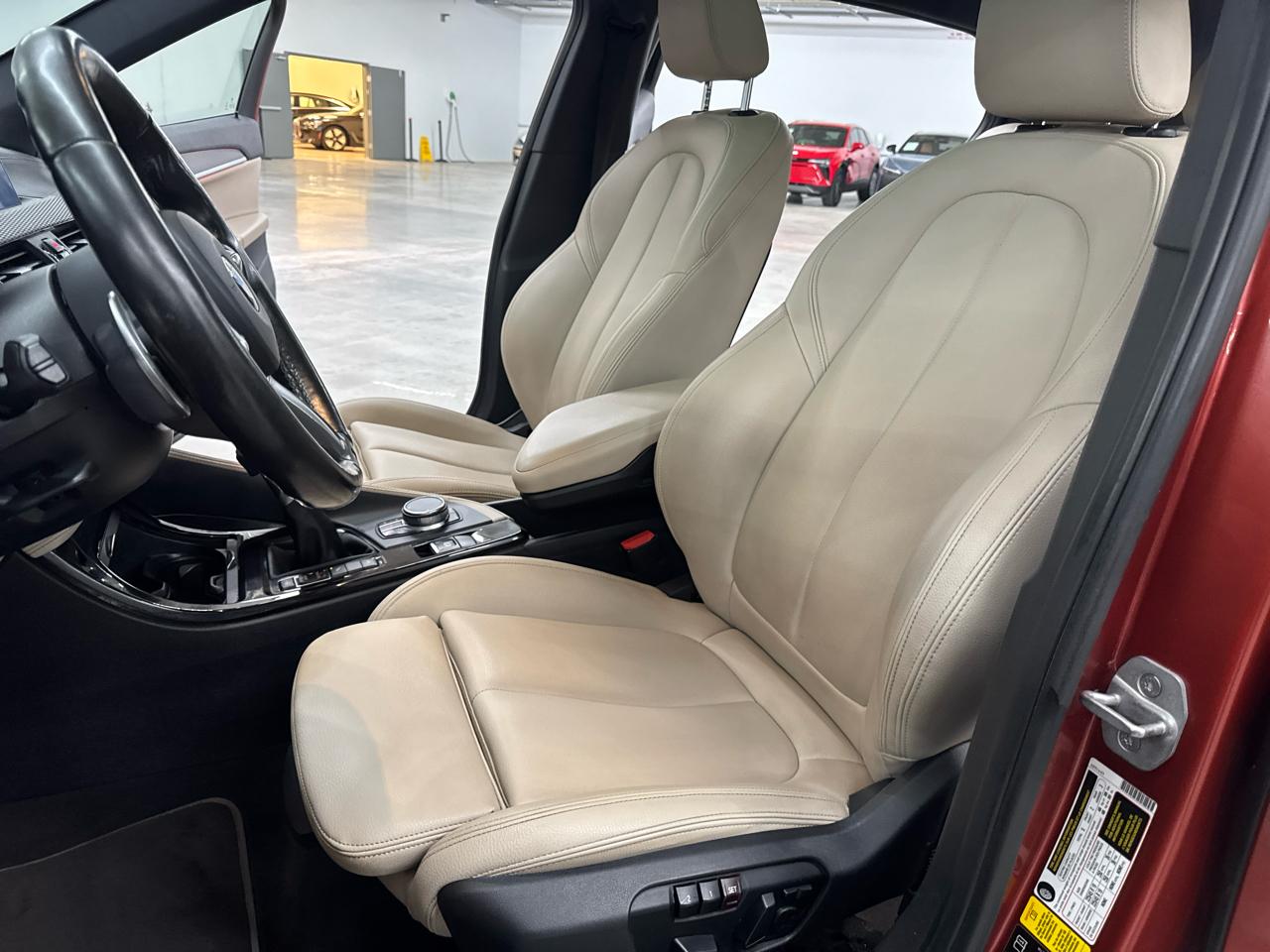 BMW X1 xDrive28i Sports Activity Vehicle 2021