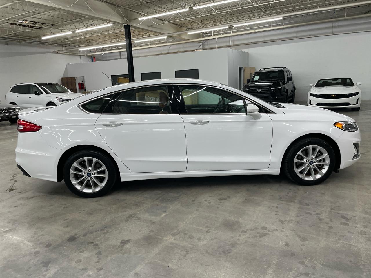 Ford Fusion Energi Titanium FWD 2019