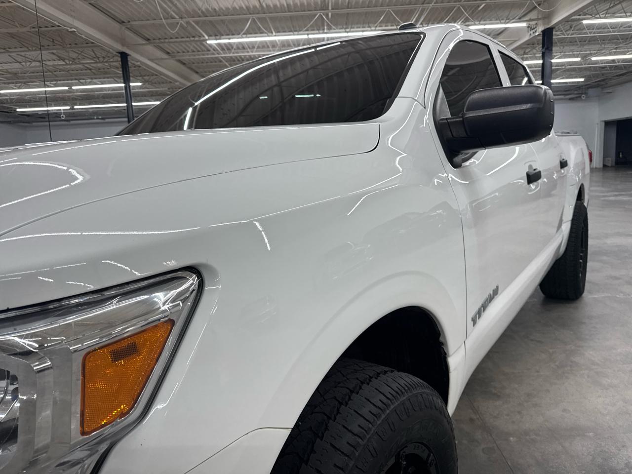 Nissan Titan 4x4 Crew Cab S 2021