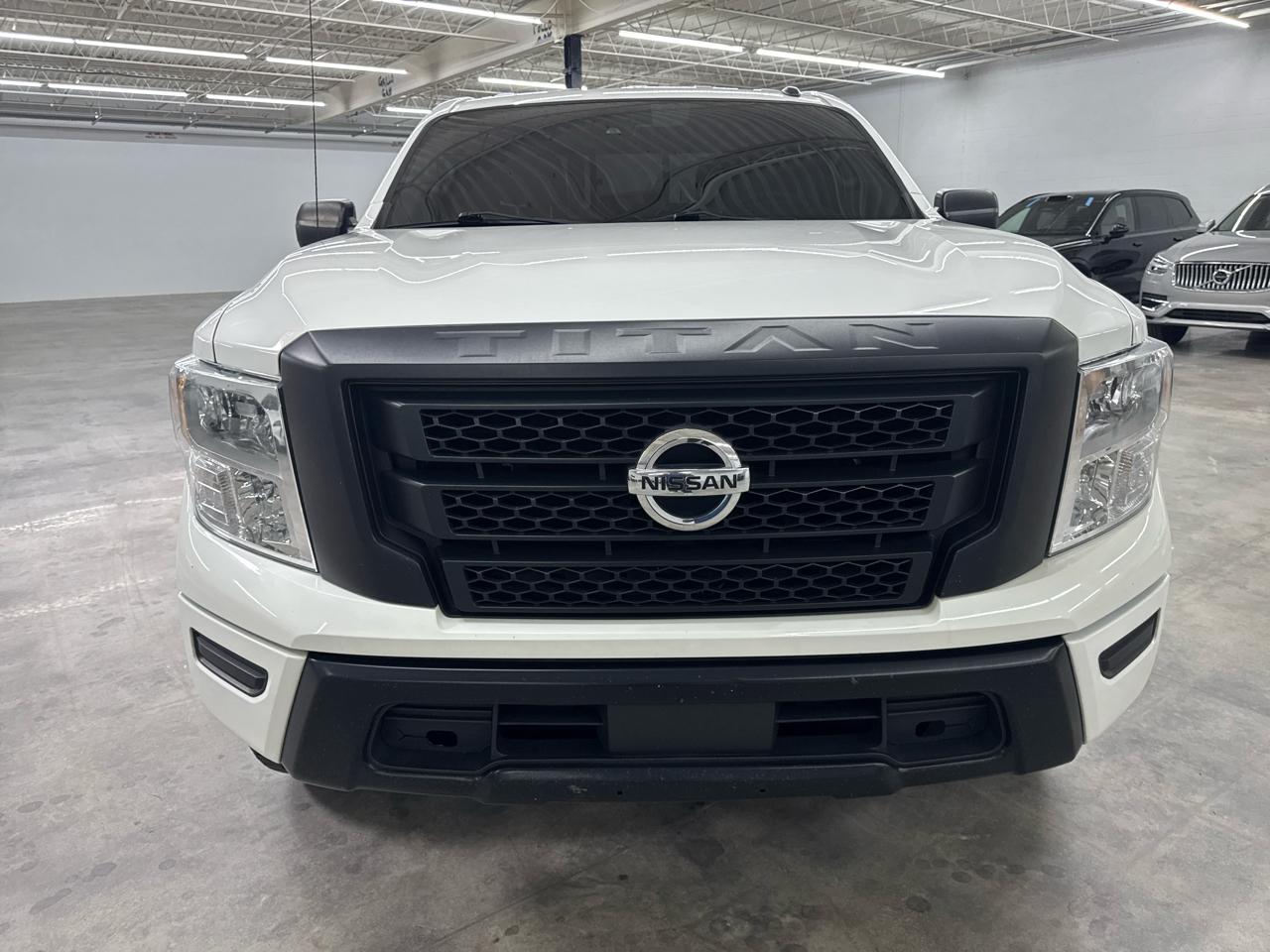 Nissan Titan 4x4 Crew Cab S 2021