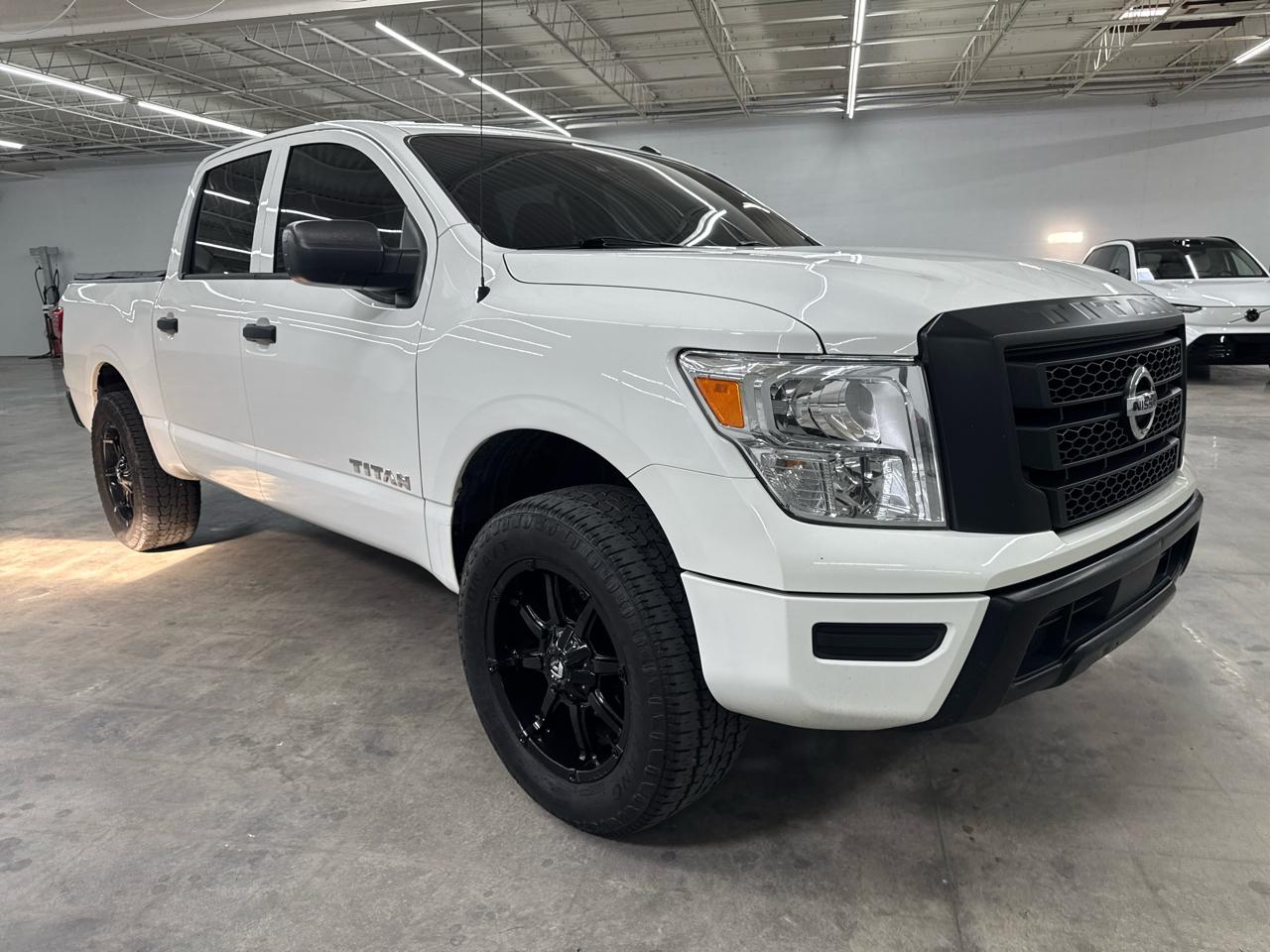 Nissan Titan 4x4 Crew Cab S 2021