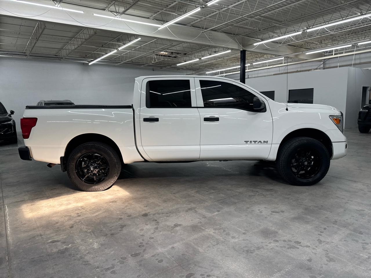 Nissan Titan 4x4 Crew Cab S 2021