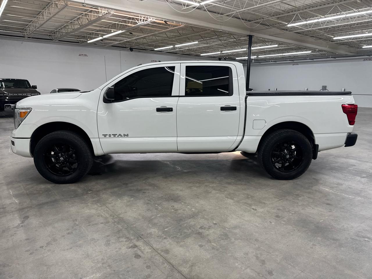 Nissan Titan 4x4 Crew Cab S 2021