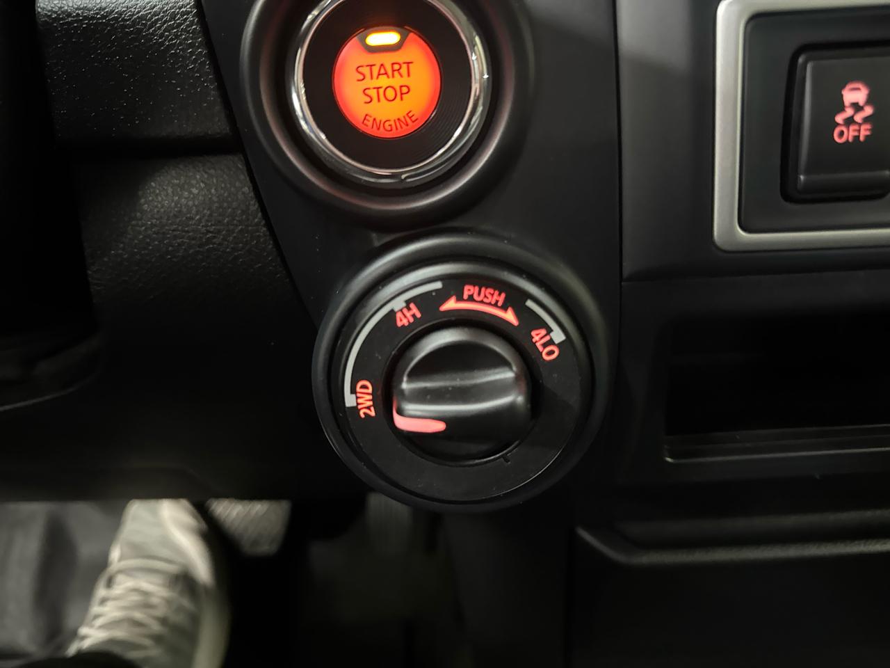 Nissan Titan 4x4 Crew Cab S 2021