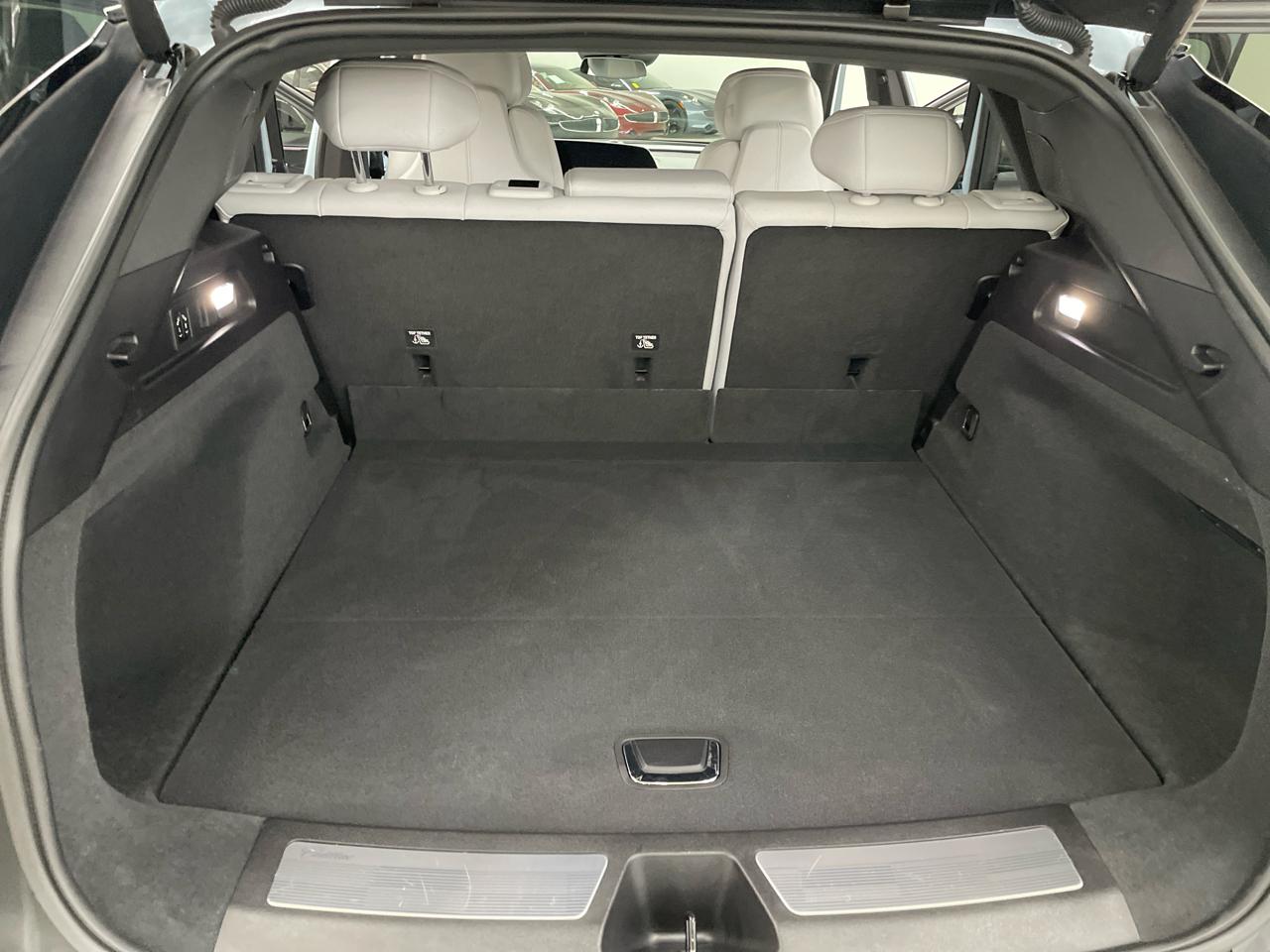 Cadillac Lyriq Lux-2 2024