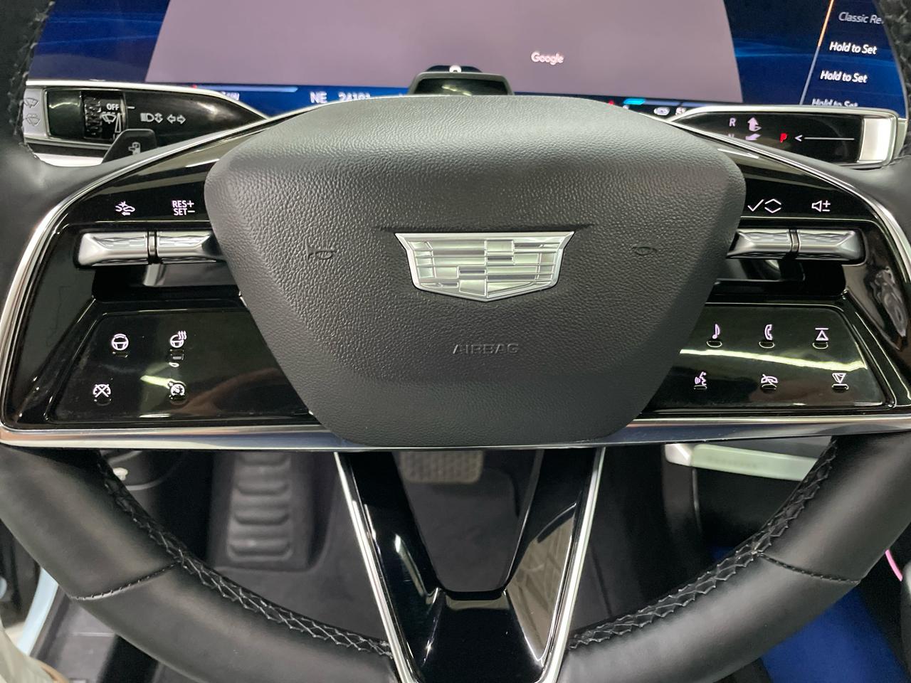 Cadillac Lyriq Lux-2 2024