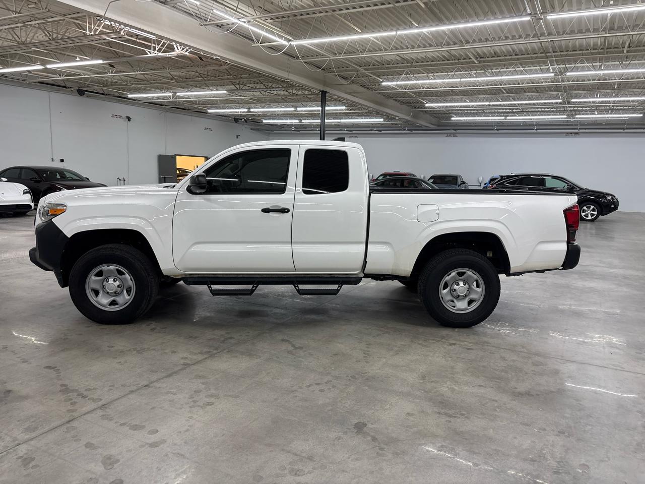 Toyota Tacoma 2WD SR Access Cab 6' Bed V6 AT (Natl) 2023