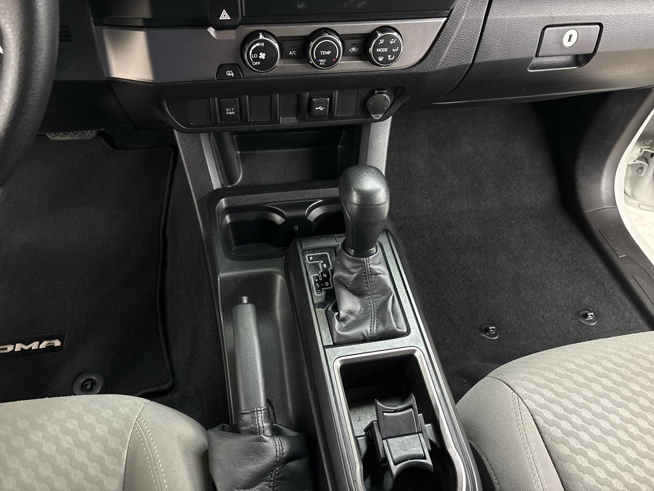 Toyota Tacoma 2WD SR Access Cab 6' Bed V6 AT (Natl) 2023