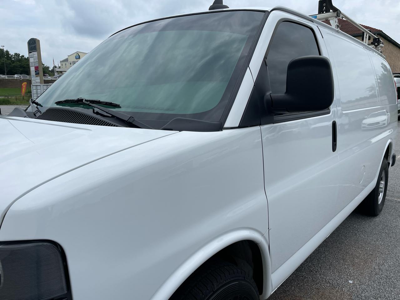 Chevrolet Express Cargo Van RWD 2500 135" 2023