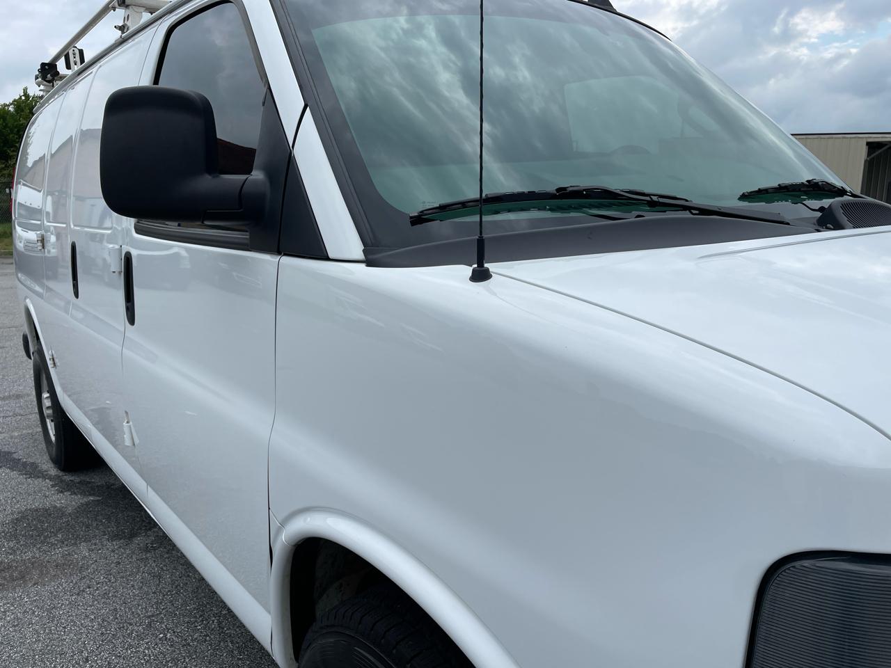 Chevrolet Express Cargo Van RWD 2500 135" 2023