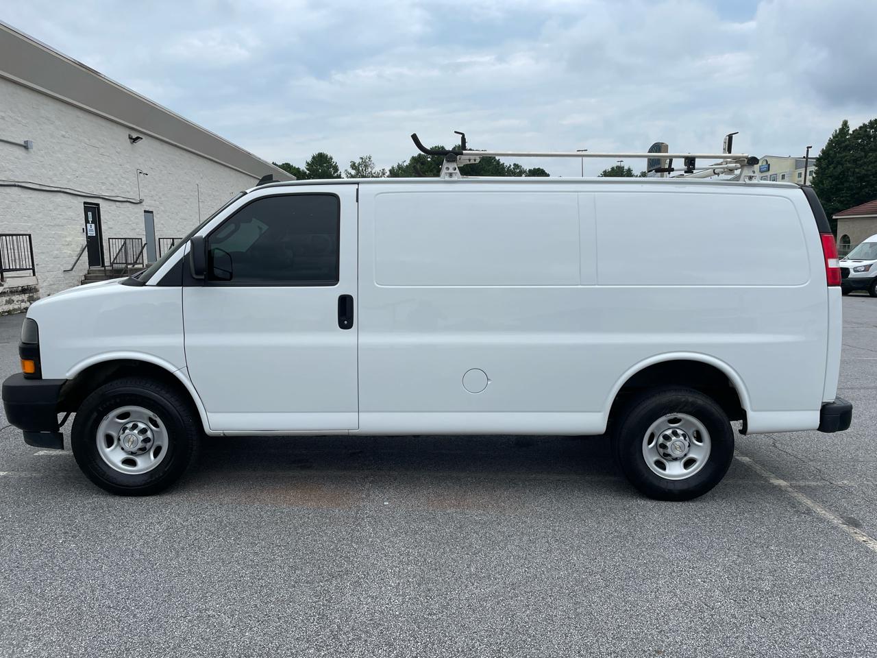 Chevrolet Express Cargo Van RWD 2500 135" 2023