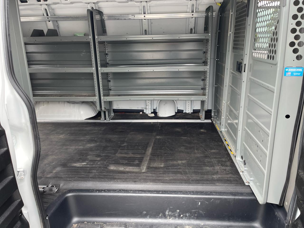 Chevrolet Express Cargo Van RWD 2500 135" 2023