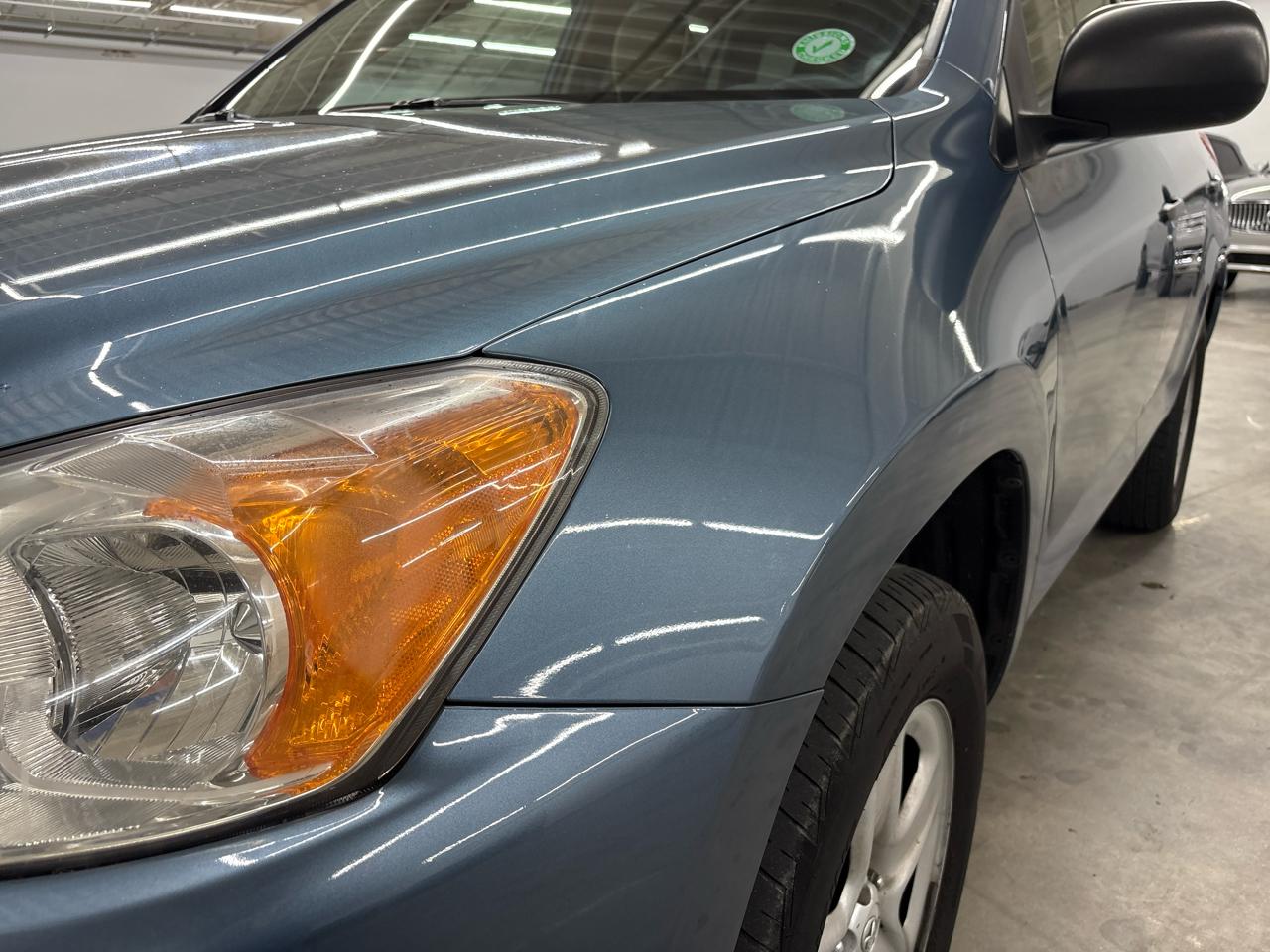 Toyota RAV4 FWD 4dr I4 (Natl) 2012