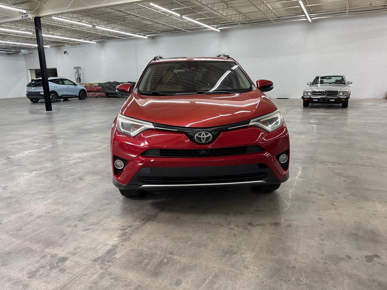 Toyota RAV4 FWD 4dr Limited (Natl) 2016
