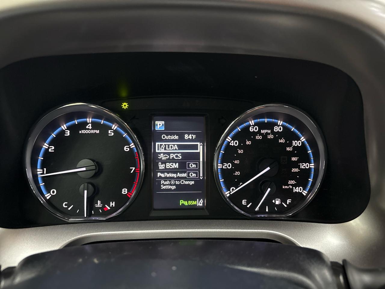 Toyota RAV4 FWD 4dr Limited (Natl) 2016