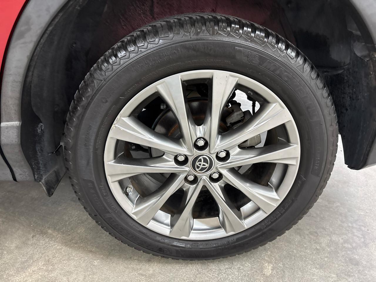 Toyota RAV4 FWD 4dr Limited (Natl) 2016