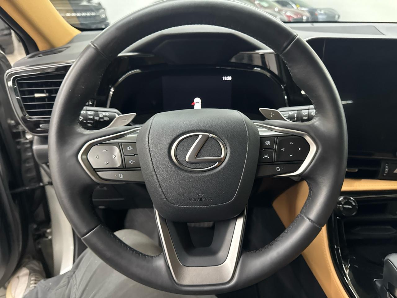 Lexus NX NX 350h Premium AWD 2024