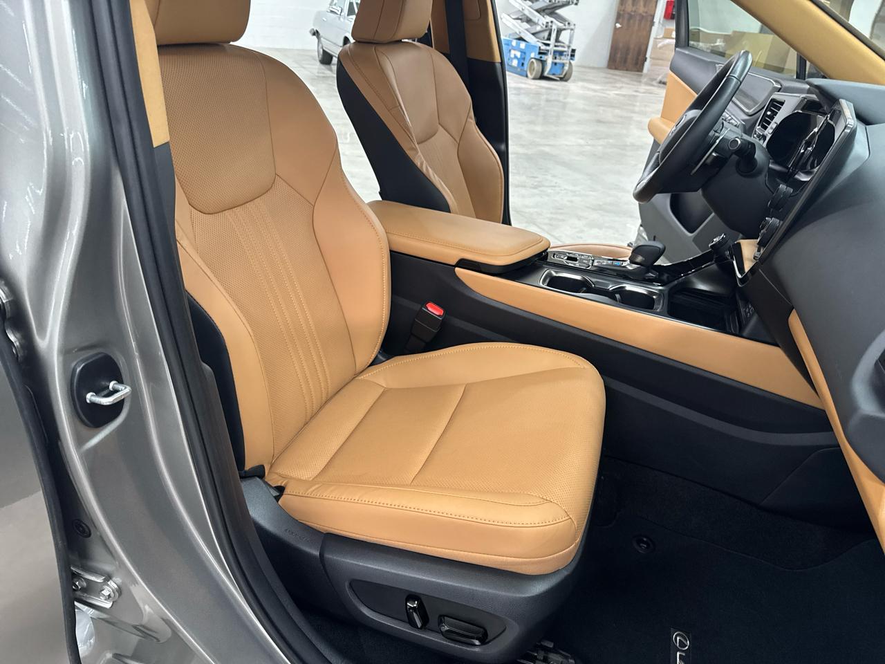Lexus NX NX 350h Premium AWD 2024