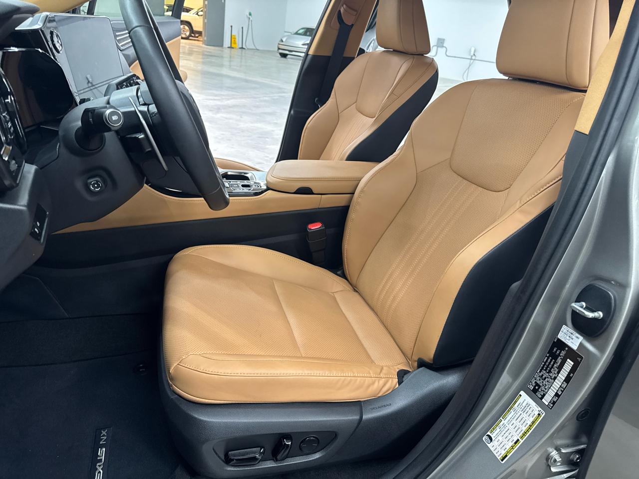 Lexus NX NX 350h Premium AWD 2024