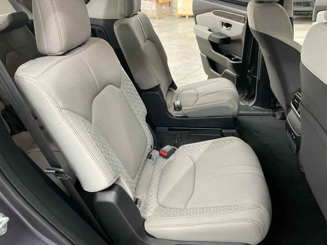 Honda Pilot LX AWD 2023