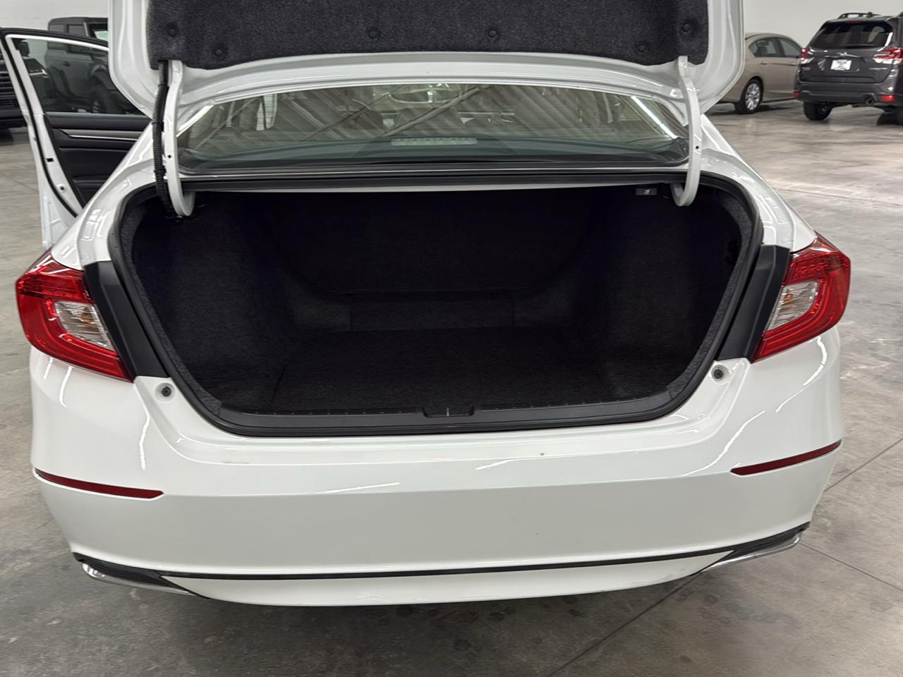 Honda Accord Sedan LX 1.5T CVT 2020