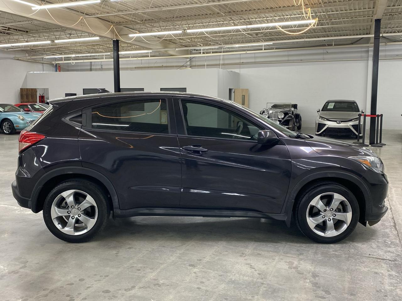 Honda HR-V LX 2WD CVT 2017
