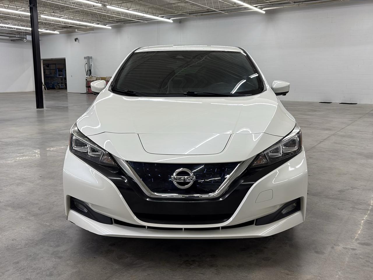 Nissan Leaf SV Hatchback 2020
