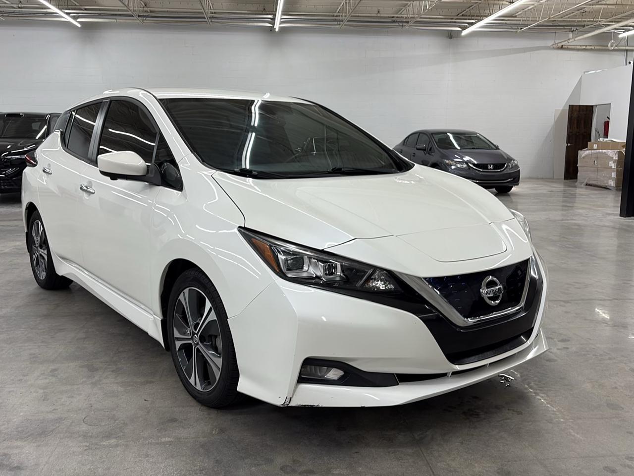 Nissan Leaf SV Hatchback 2020