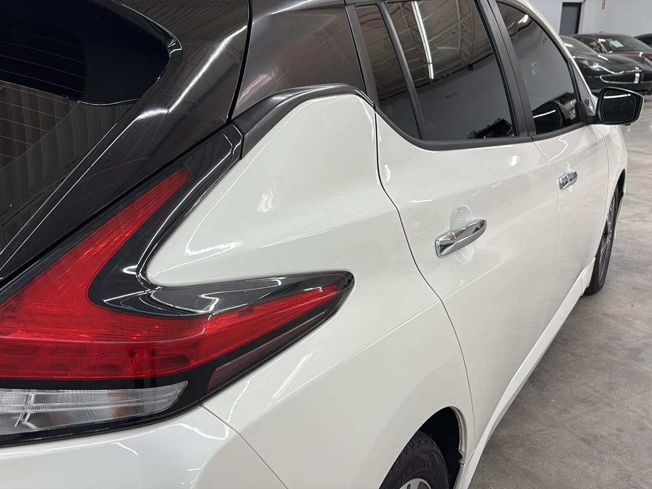 Nissan Leaf SV Hatchback 2020